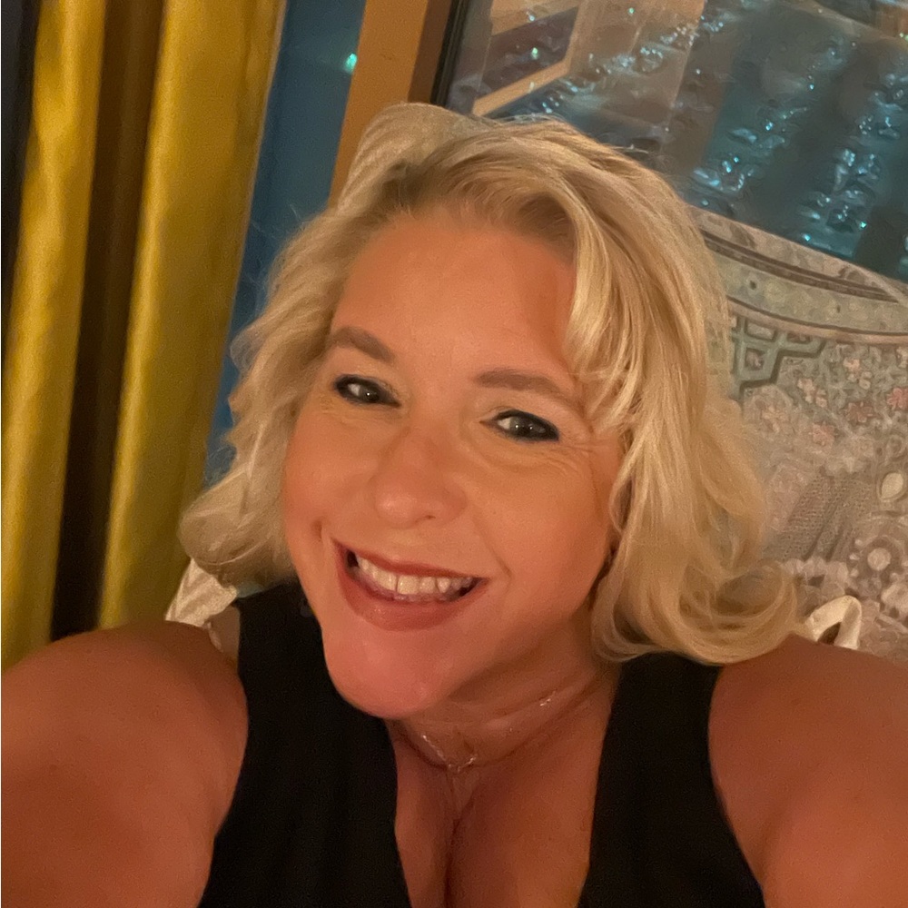 Meet your Posher, Stacy